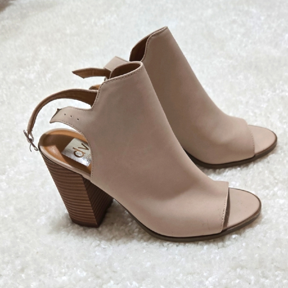 Dolce Vita- Size 8 Berdie Sling Back Peep Toe Bootie In Bone